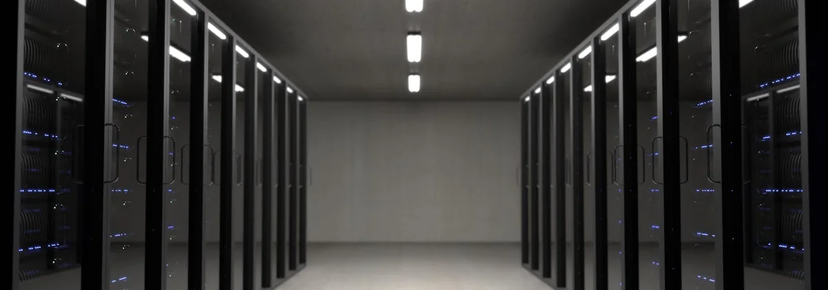 Server room for CDN edge node routing