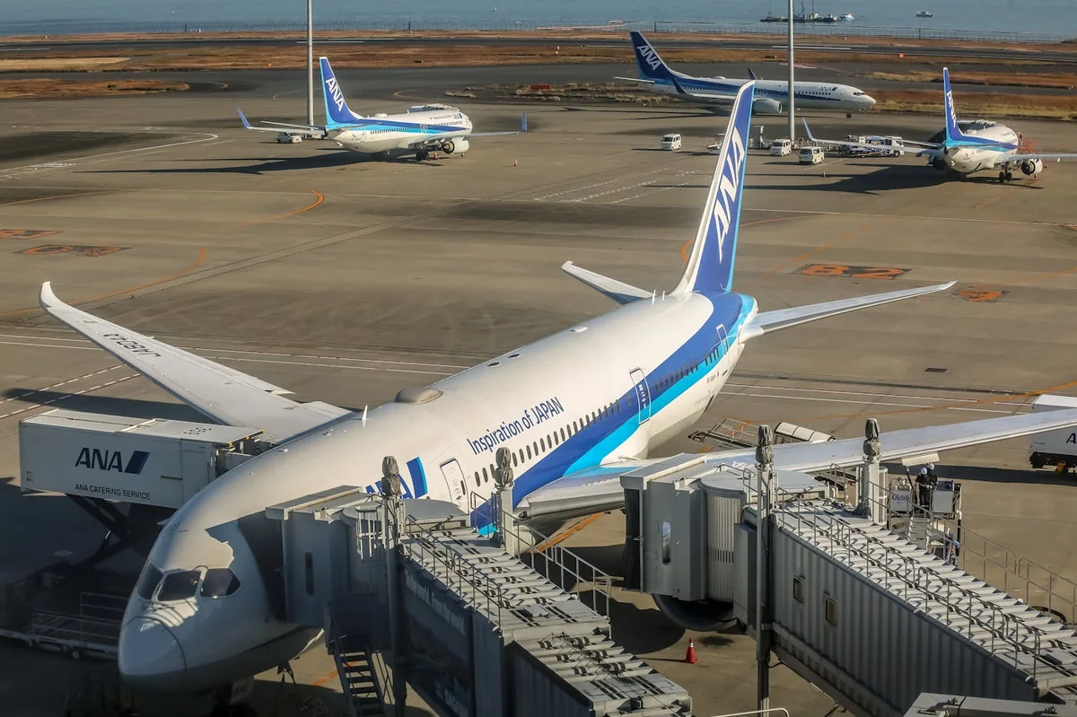 Airport terminal for geo-specific fare checks